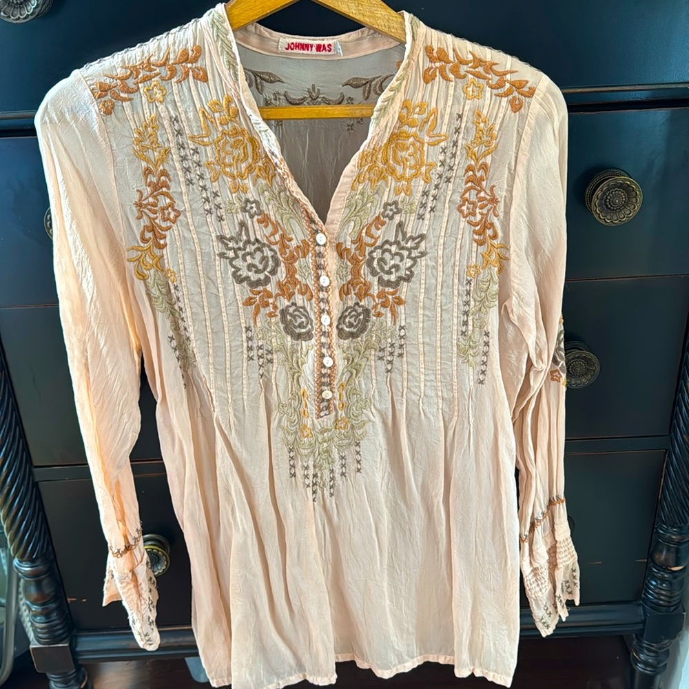 Johnny Was embroidered Top